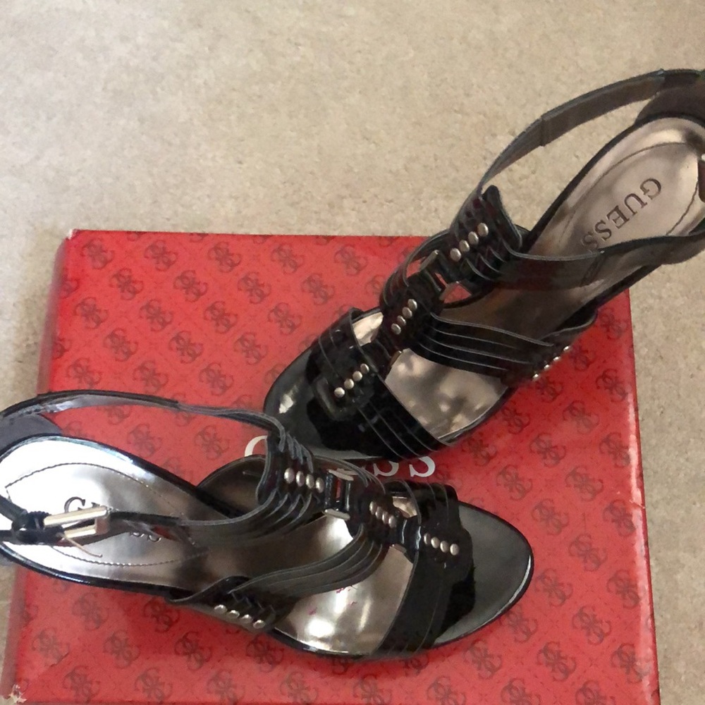 Heels - Picture 2 of 4